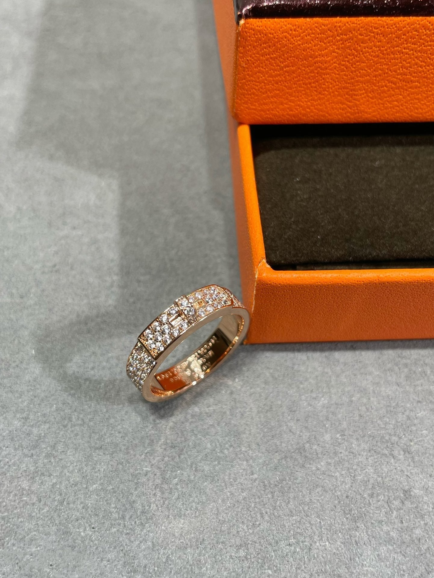 [TRENDS]KELLY PINK GOLD DIAMOND RING