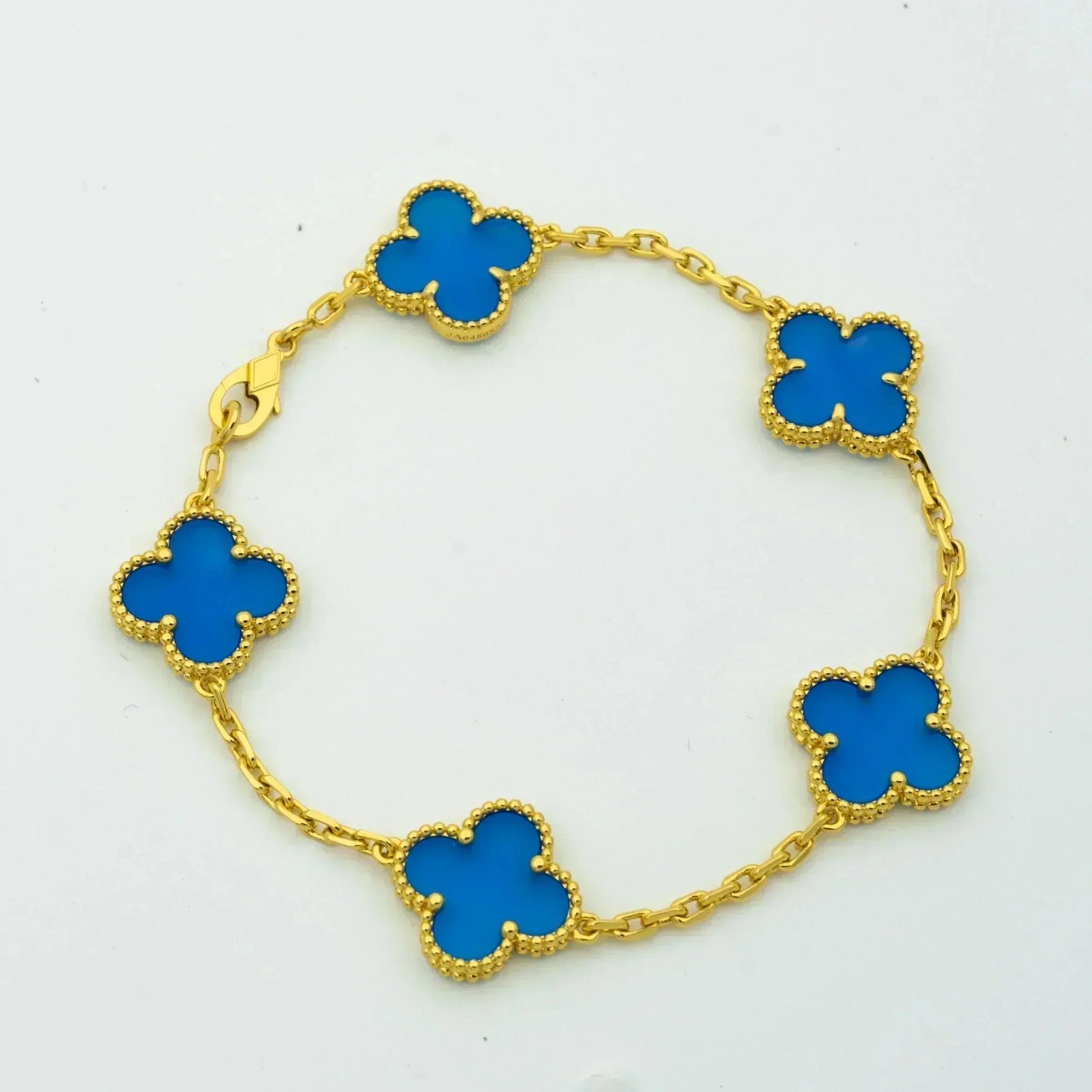 [TENDENCIAS] PULSERA DE ÁGATA AZUL CON 5 MOTIVOS DE TRÉBOL