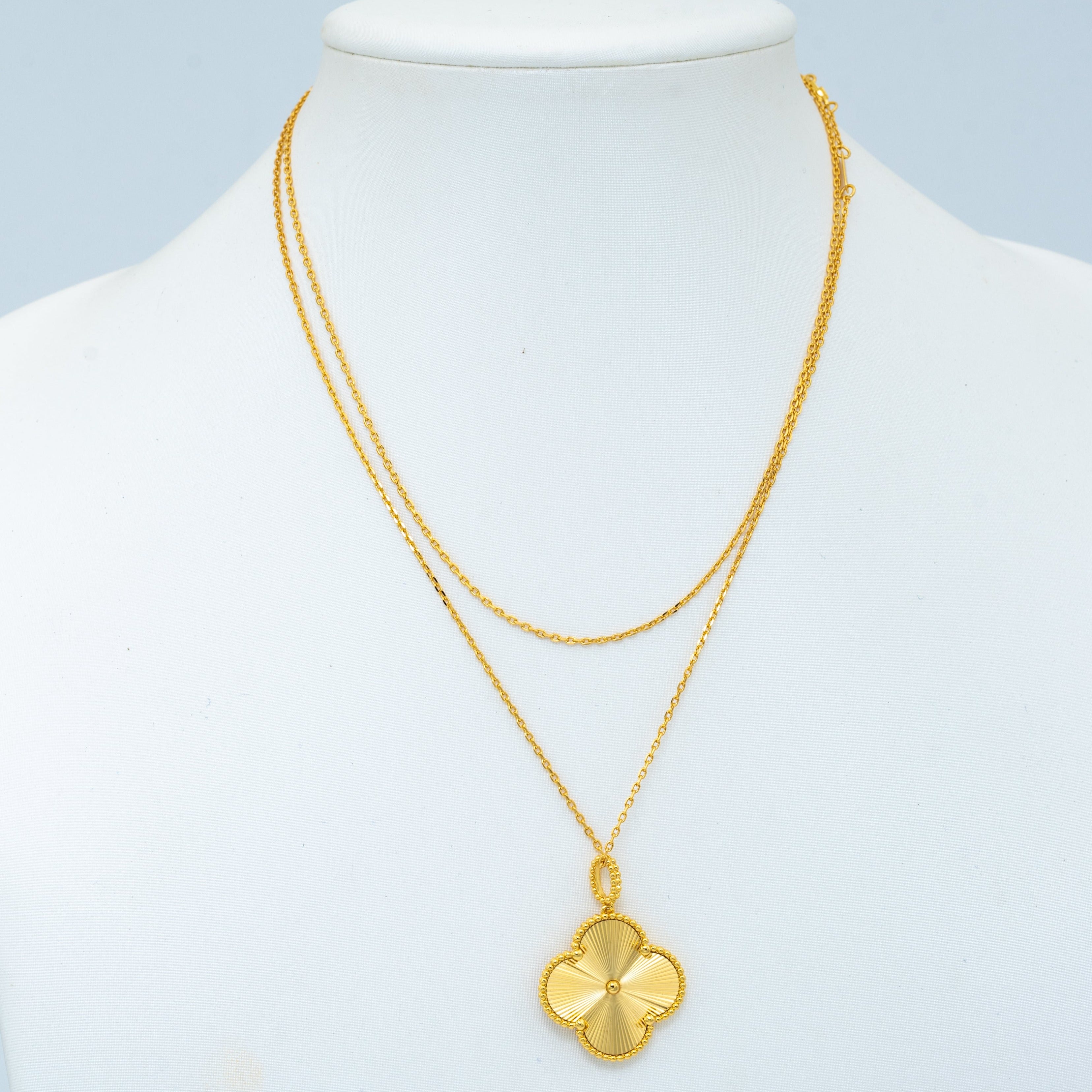 [TENDANCES] COLLIER PENDENTIF CLOVER 25MM OR 