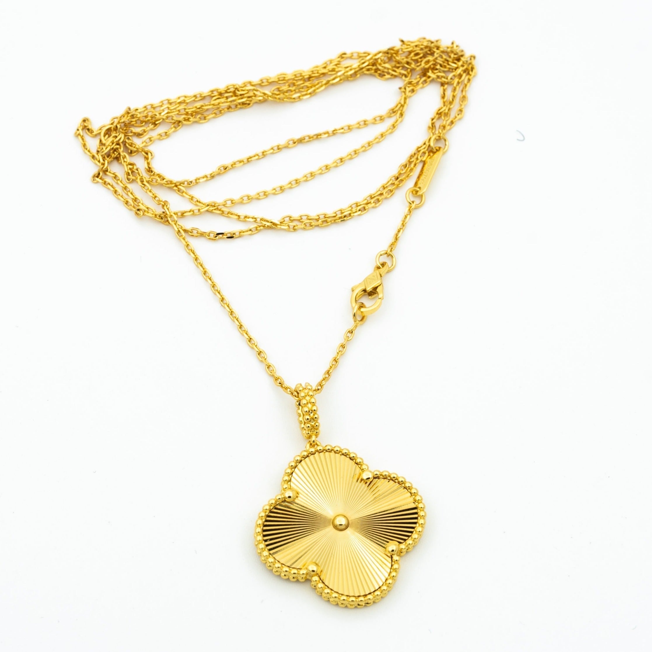 [TENDANCES] COLLIER PENDENTIF CLOVER 25MM OR 