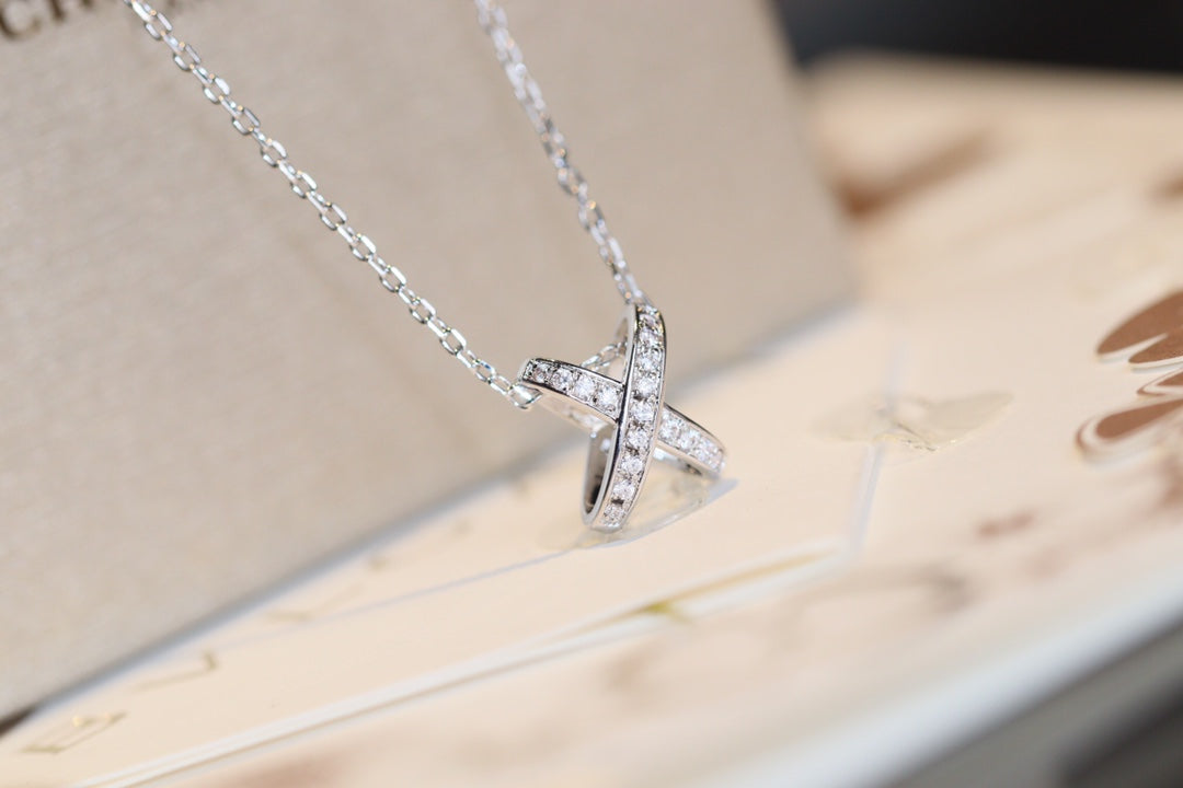 [TENDANCES]COLLIER JEUX DE DIAMANTS