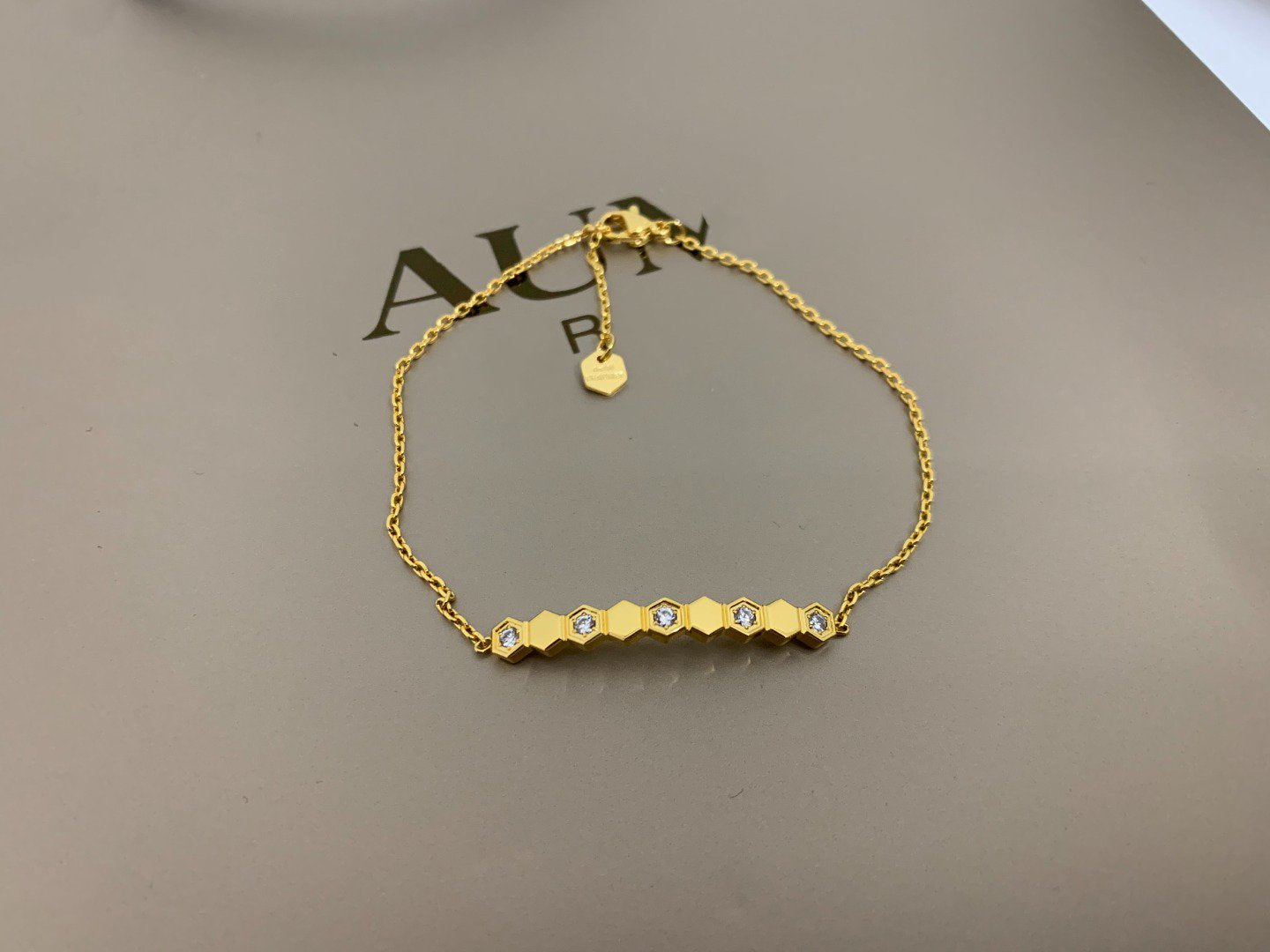 [TRENDS]BEE LOVE BRACELET DIAMOND