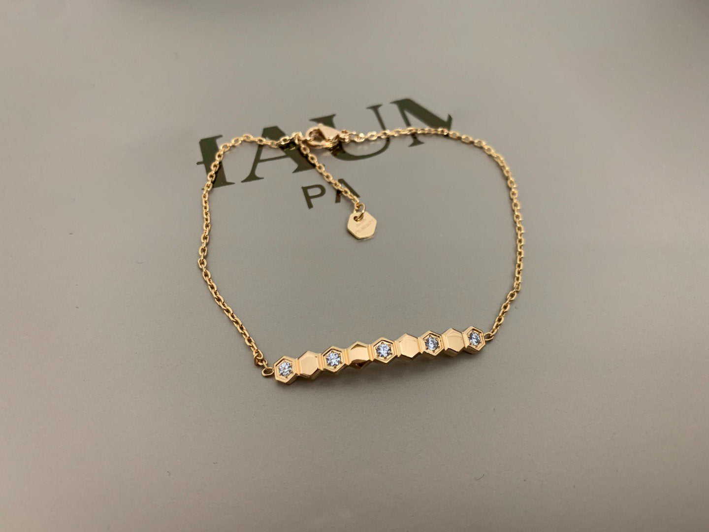 [TRENDS]BEE LOVE BRACELET DIAMOND