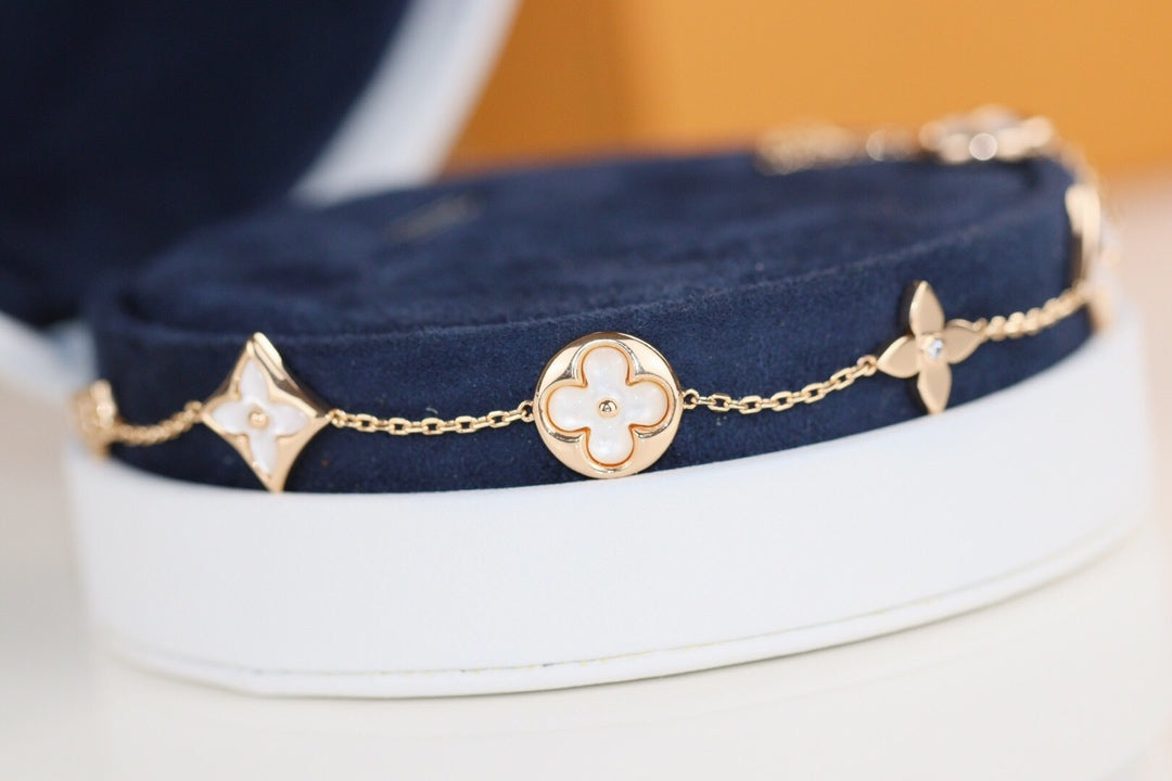 [TRENDS]LEAF CLOVER BRACELET