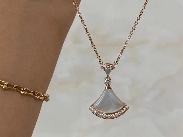 [TRENDS]DREAM NECKLACE MOP PINK GOLD DIAMOND