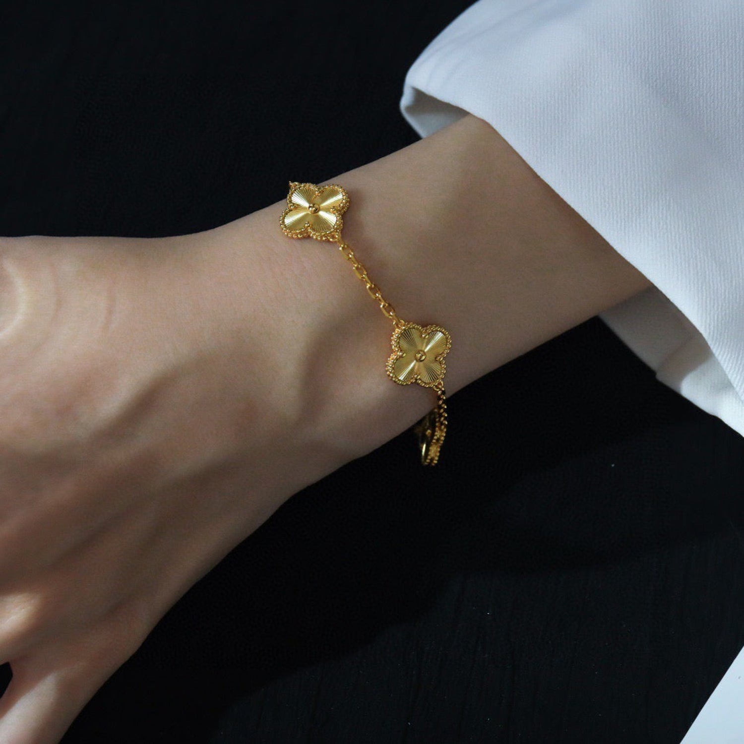 [TENDANCES]BRACELET LASER TRÈFLE 5 FLEURS 