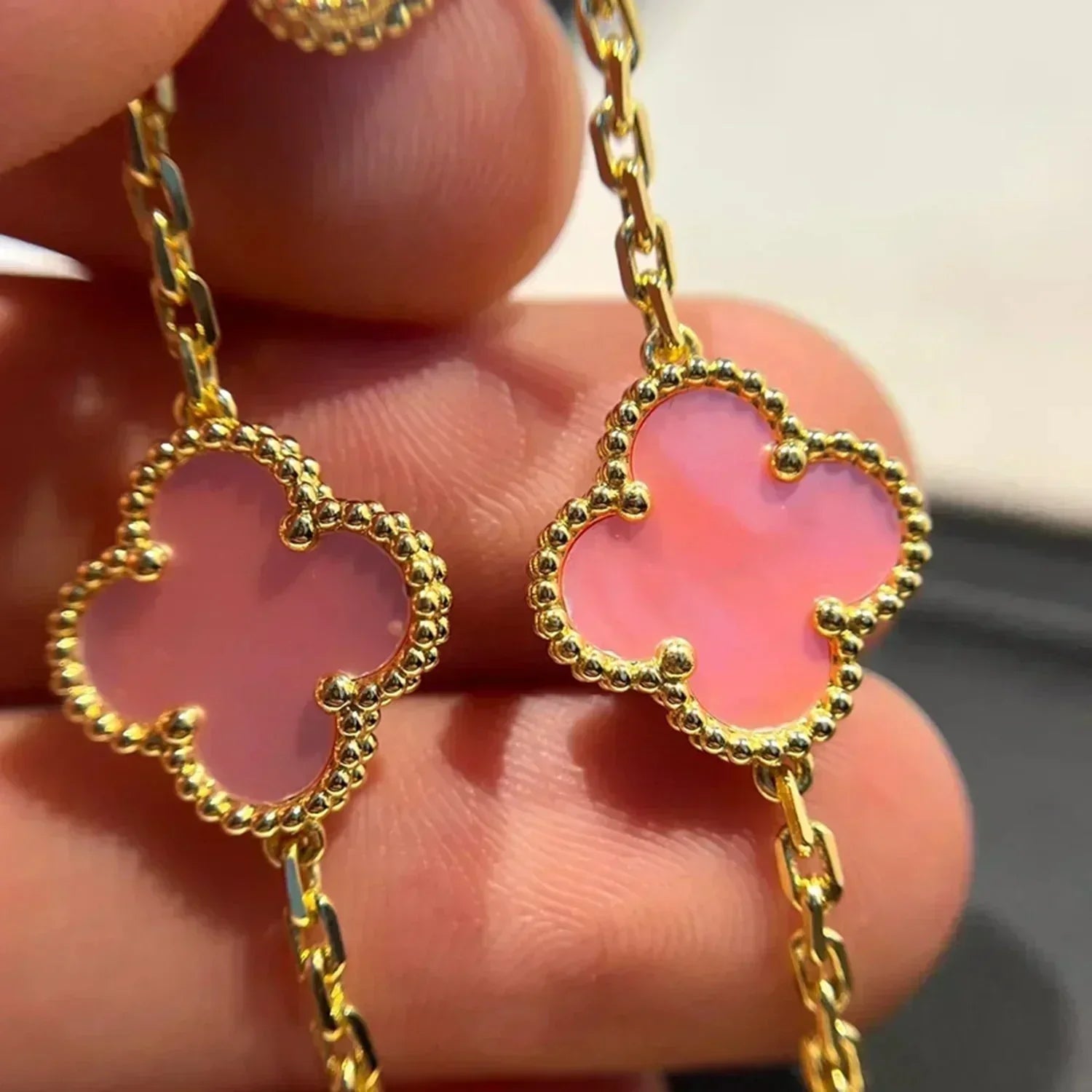 [TENDENCIAS] PULSERA TRÉBOL 5 ROSA