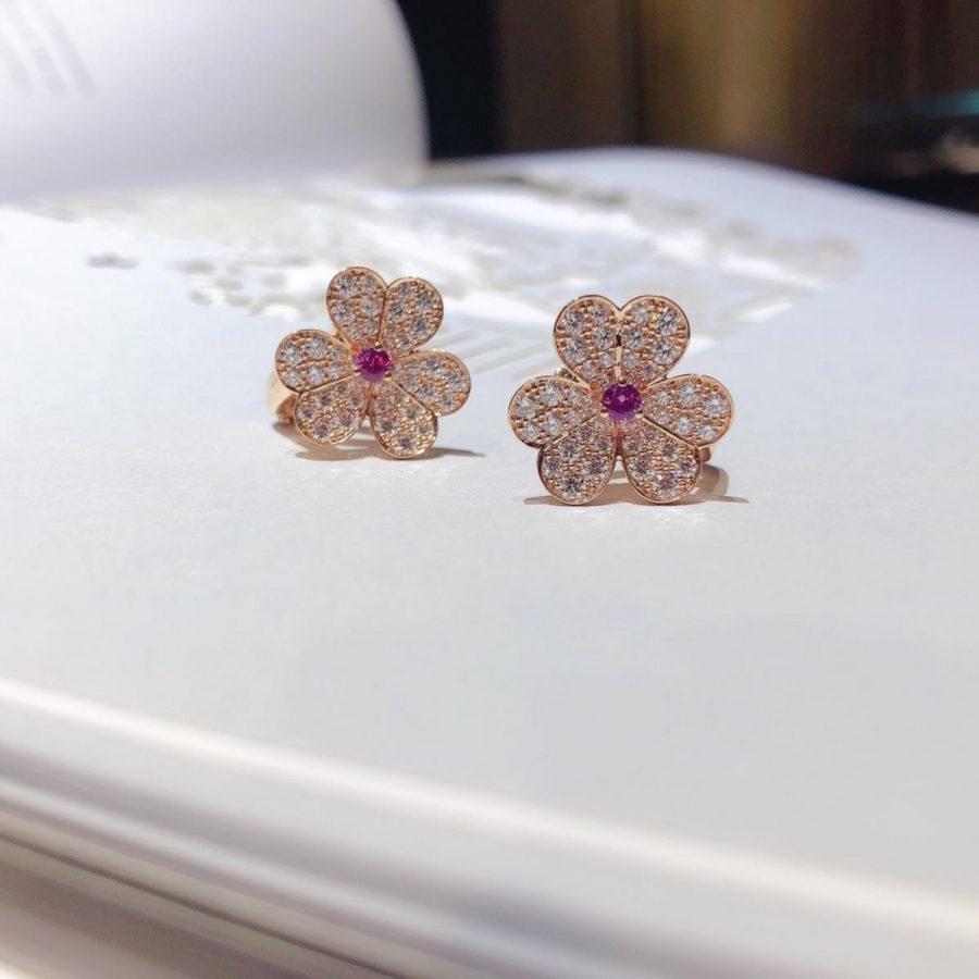 [TRENDS]FRIVOLE PINK GOLD FLOWER DIAMOND EARRINGS