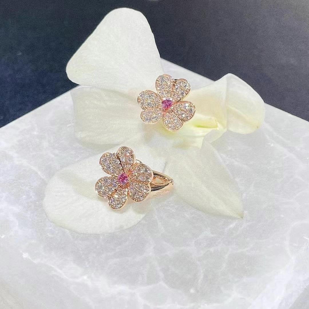 [TRENDS]FRIVOLE PINK GOLD FLOWER DIAMOND EARRINGS