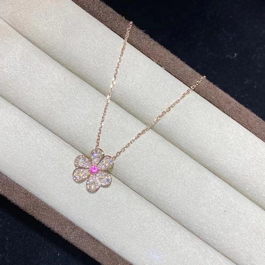 [TENDANCES] COLLIER FLEUR DIAMANT OR ROSE FRIVOLE