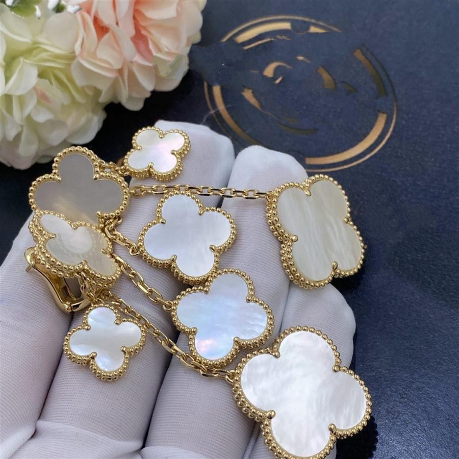 [TRENDS]CLOVER EARRINGS WHITE MOP 4 MOTIFS GOLD