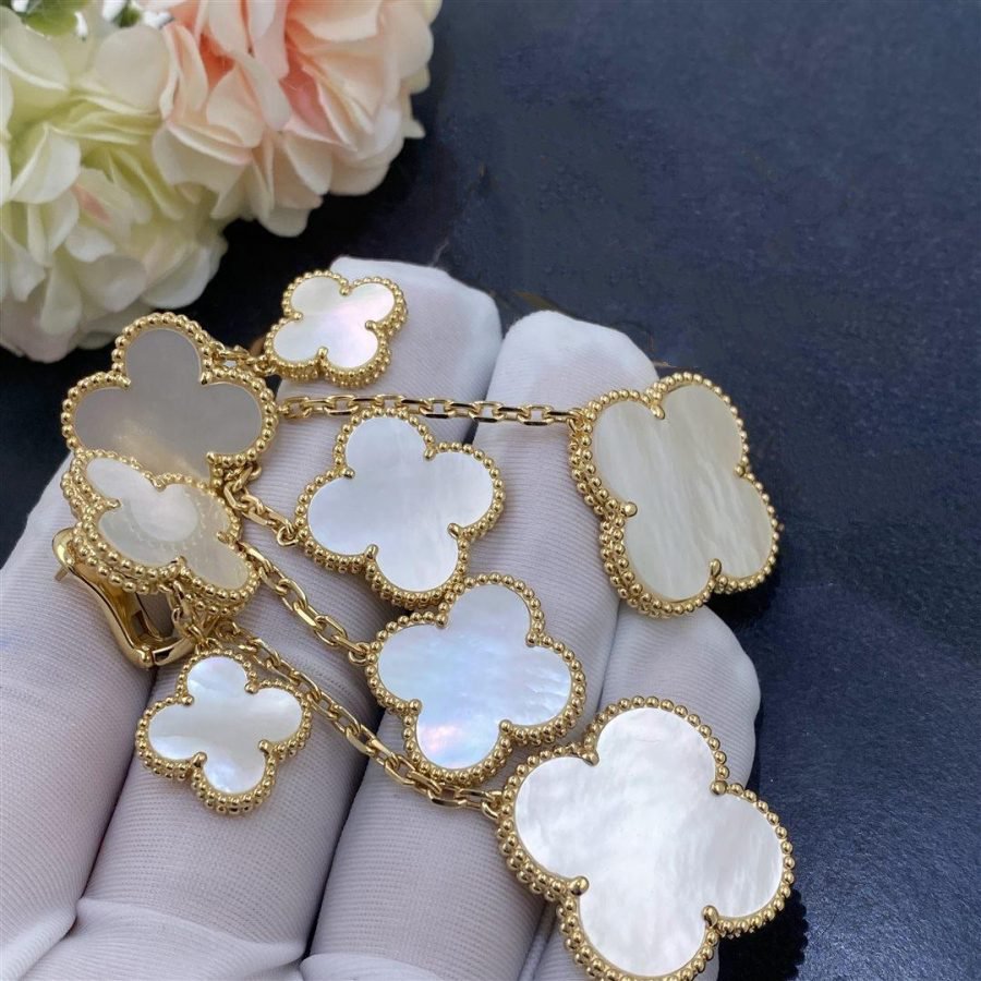 [TRENDS]CLOVER EARRINGS WHITE MOP 4 MOTIFS GOLD