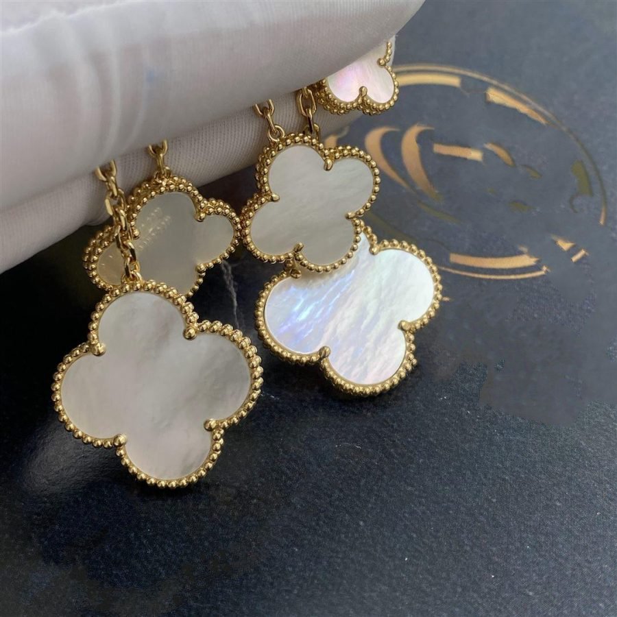 [TRENDS]CLOVER EARRINGS WHITE MOP 4 MOTIFS GOLD