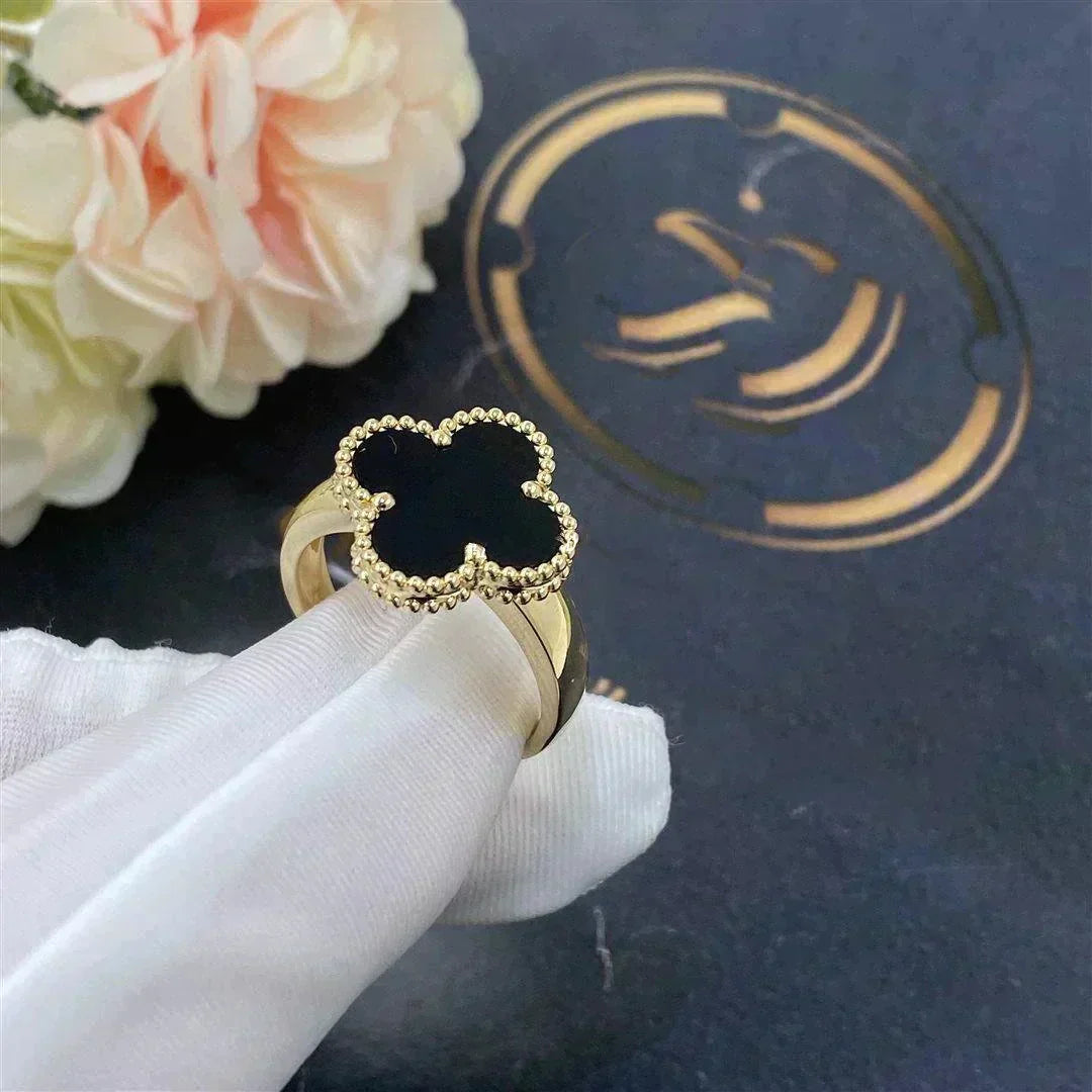 [TRENDS]CLOVER ONYX RING