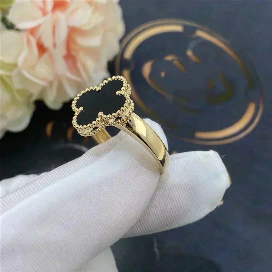 [TRENDS]CLOVER ONYX RING