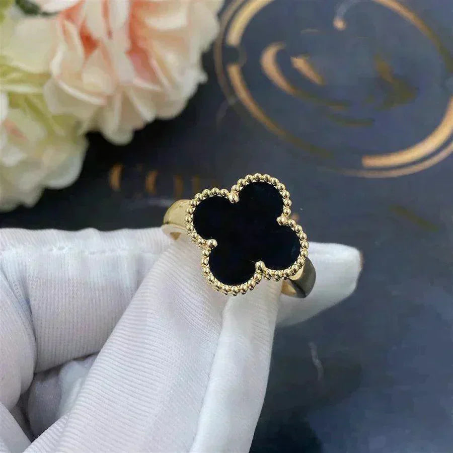 [TRENDS]CLOVER ONYX RING
