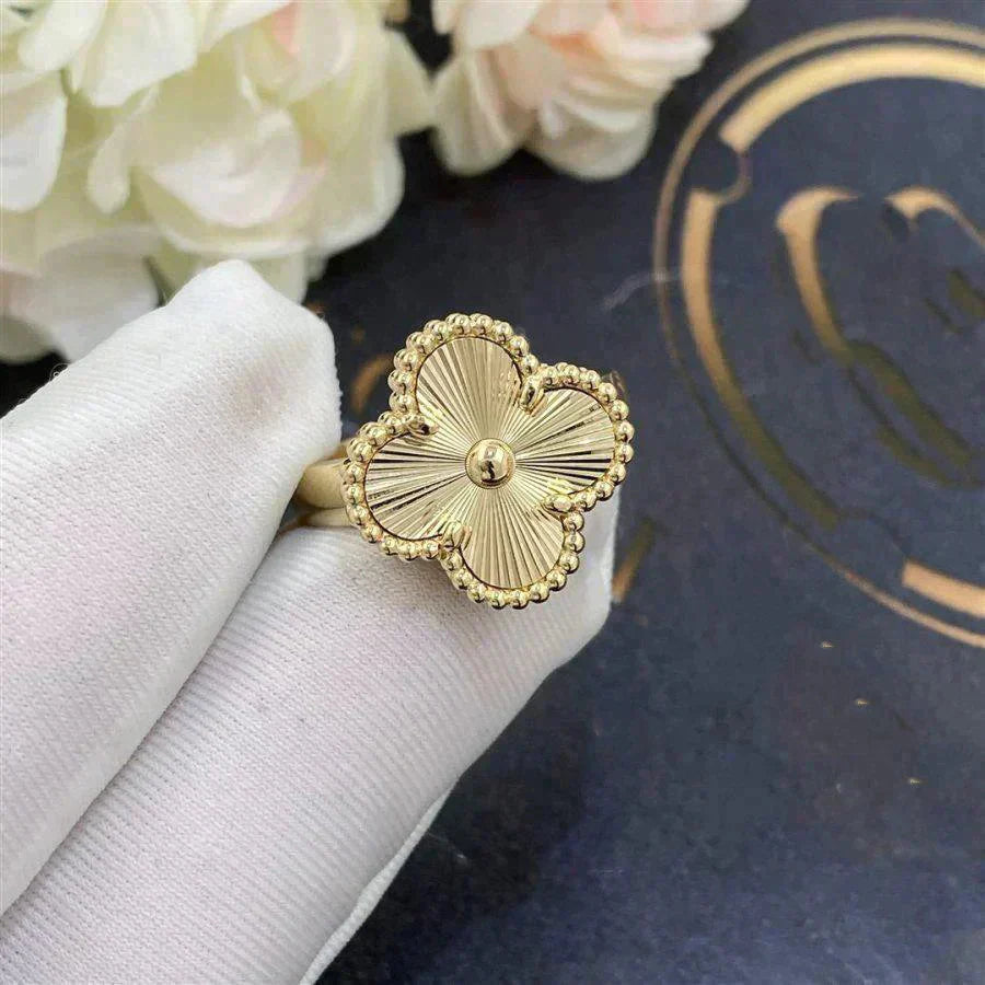 [TRENDS]CLOVER GOLD RING