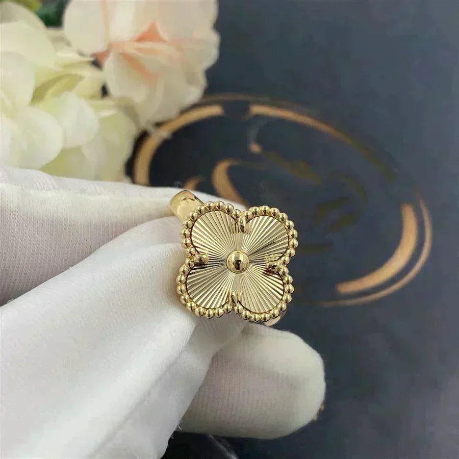 [TRENDS]CLOVER GOLD RING